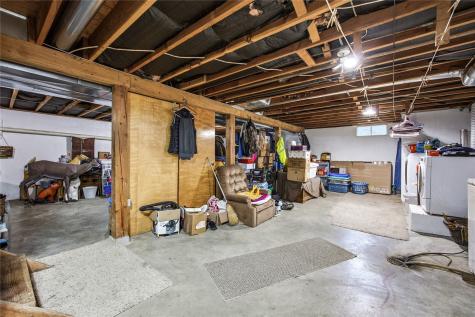 213 2nd Street Watkins IA 52354