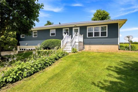 213 2nd Street Watkins IA 52354