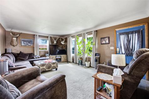 213 2nd Street Watkins IA 52354