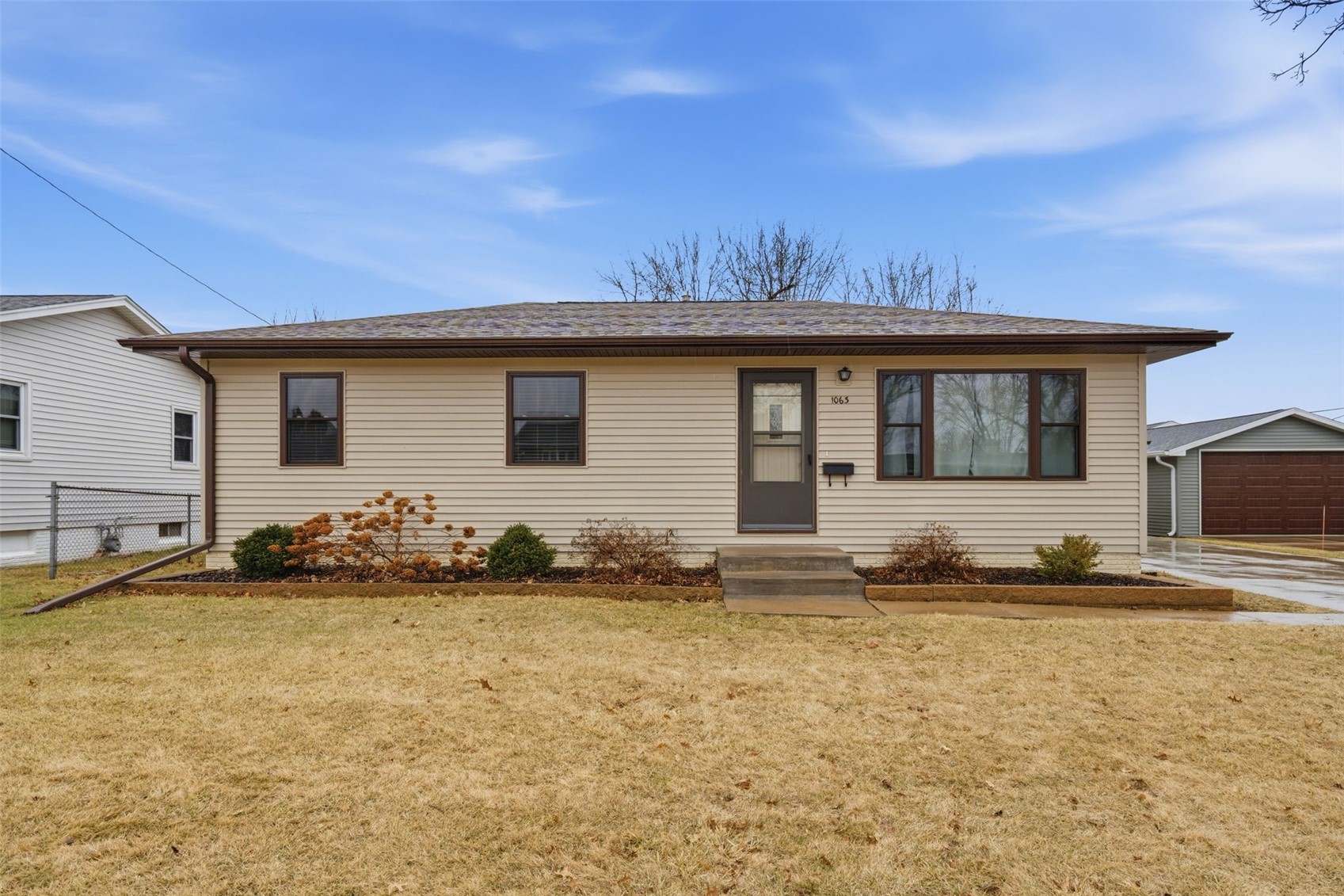 1063 Eisenhower Road Hiawatha IA 52233