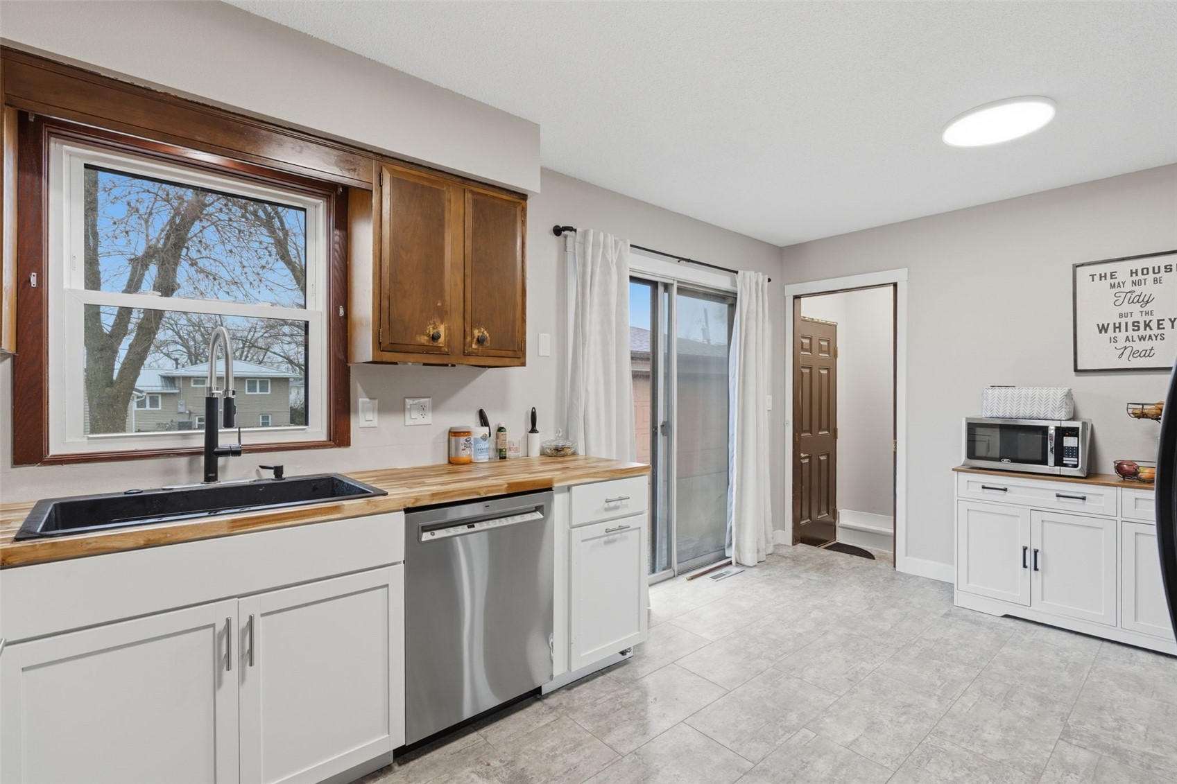 1063 Eisenhower Road Hiawatha IA 52233