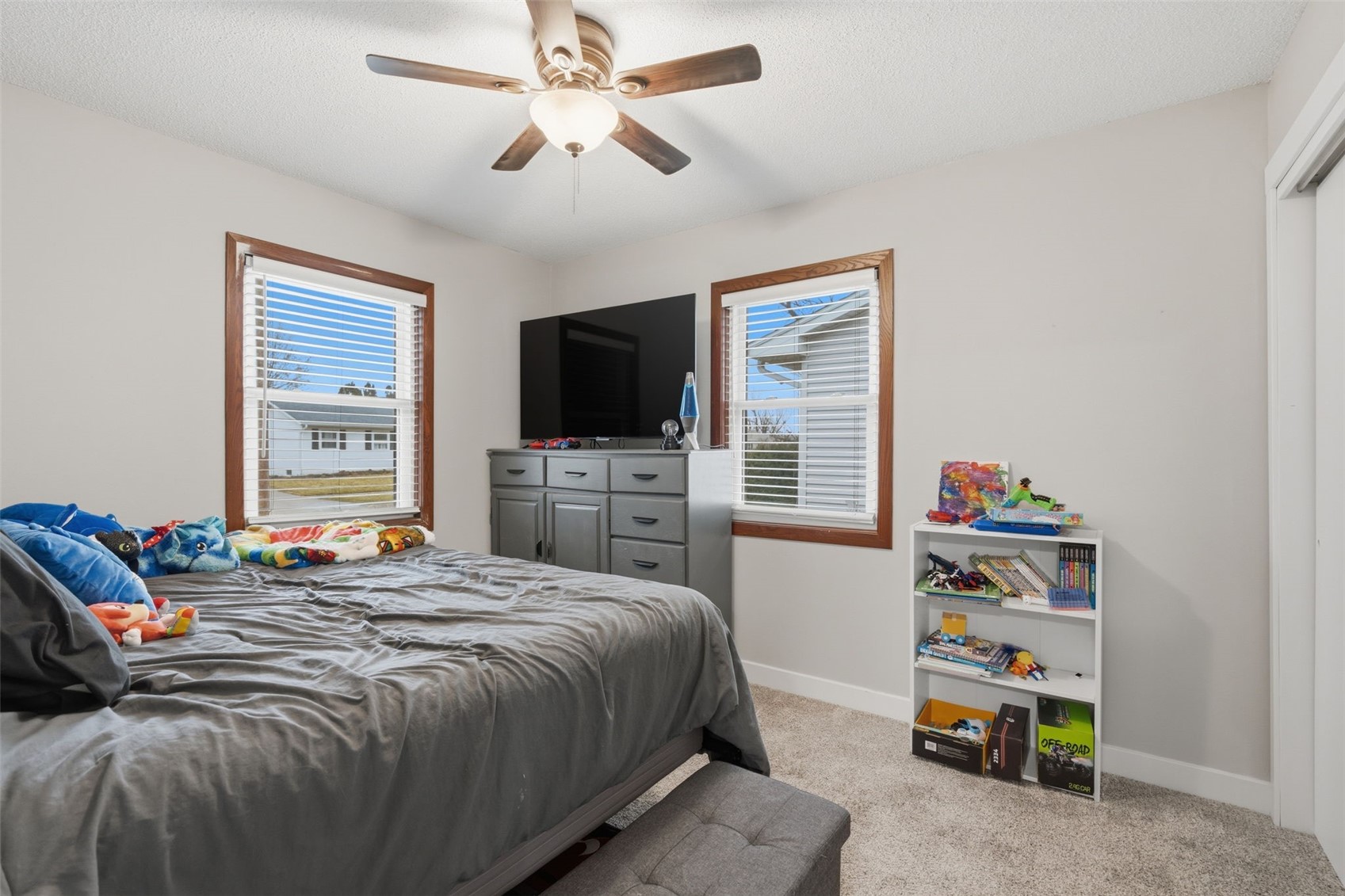 1063 Eisenhower Road Hiawatha IA 52233