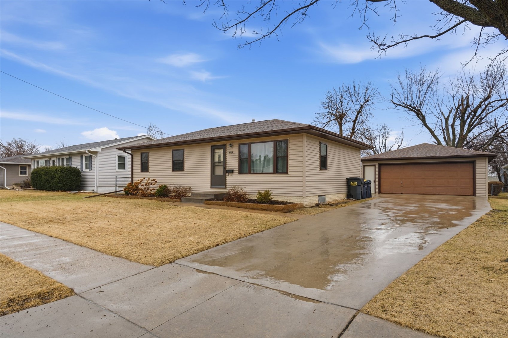 1063 Eisenhower Road Hiawatha IA 52233