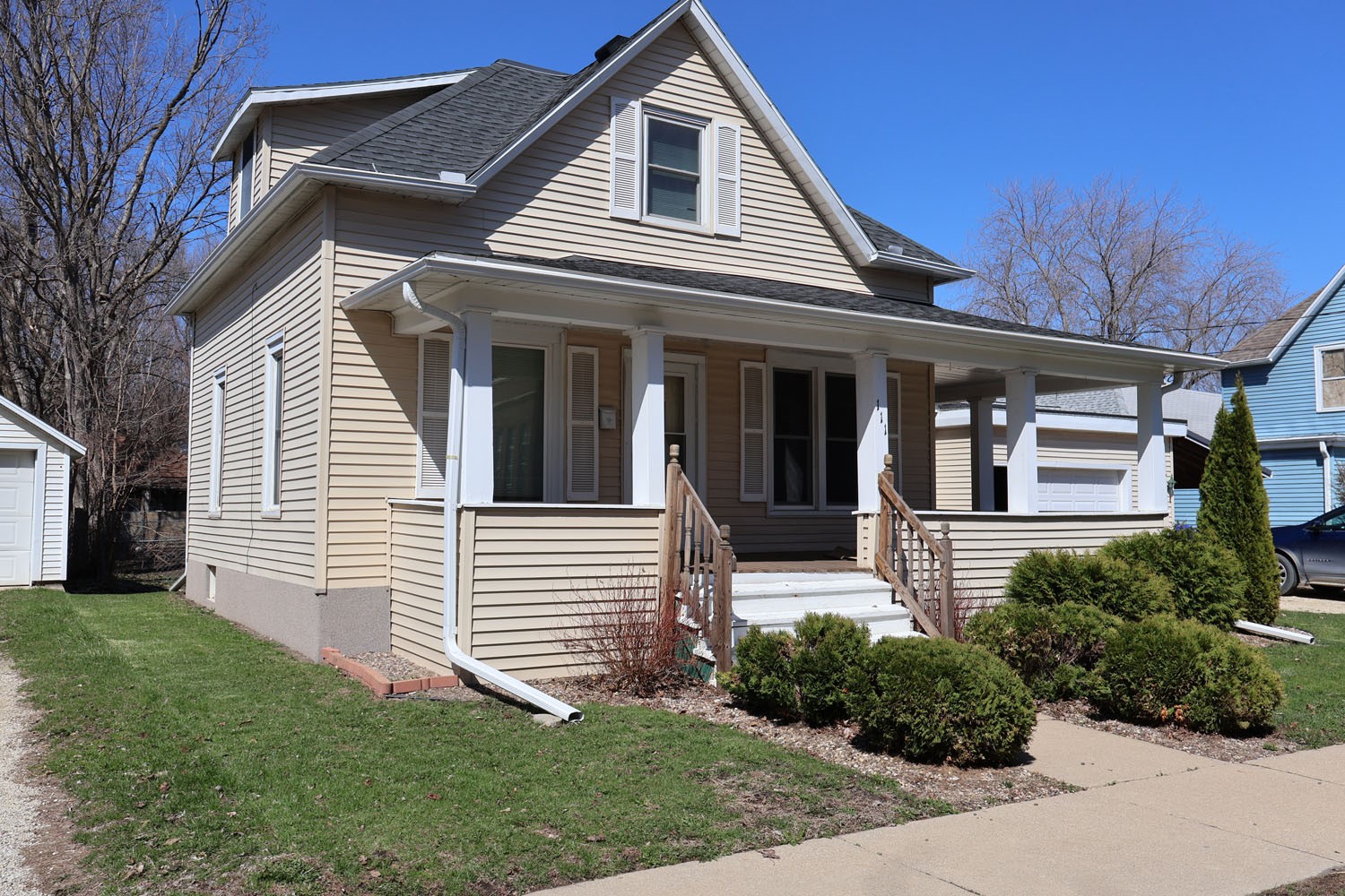 111 1st Street NW Oelwein IA 50662