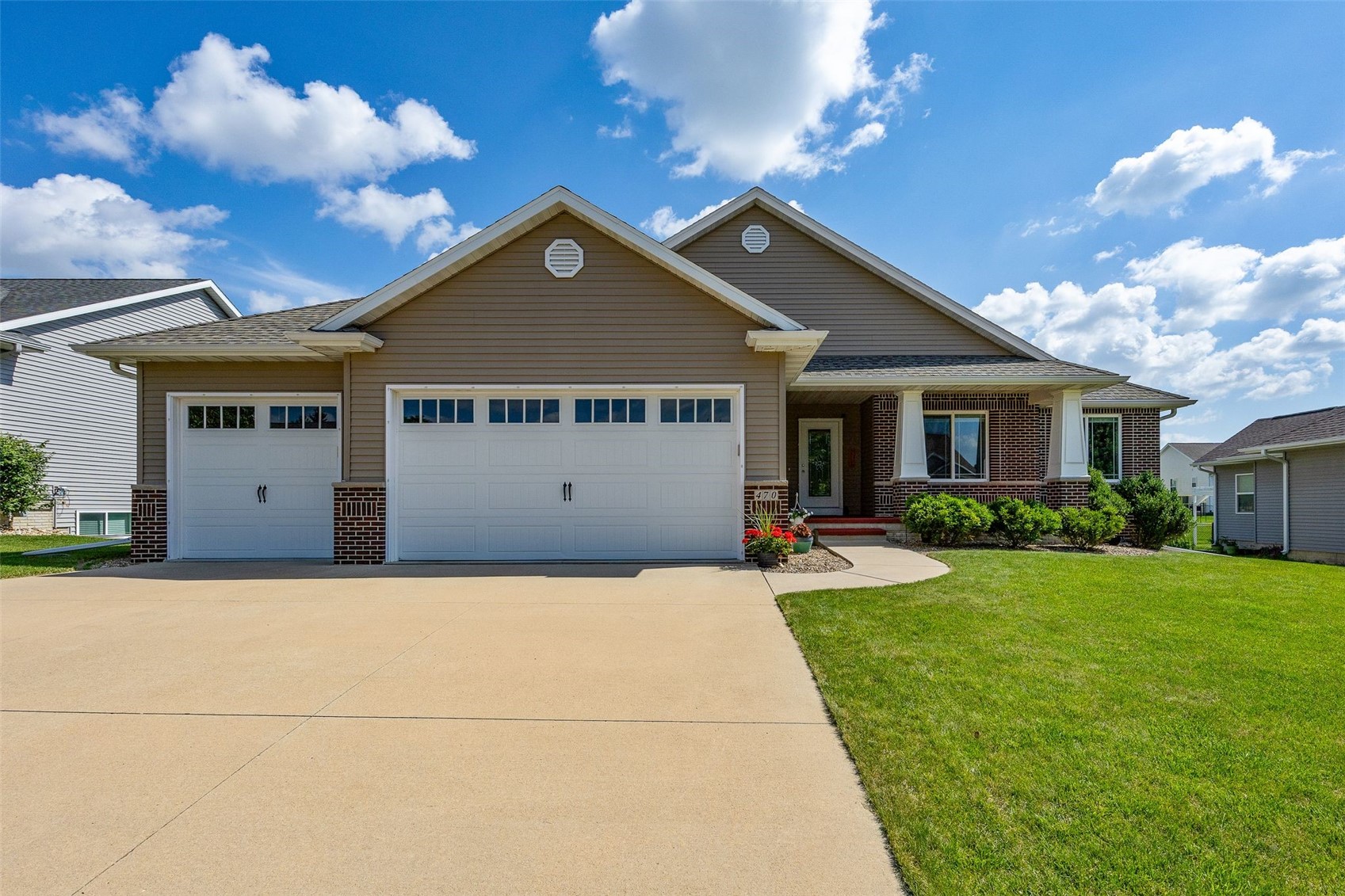 470 Oak Park Circle Marion IA 52302