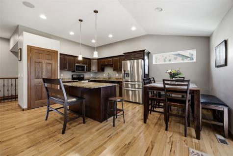 470 Oak Park Circle Marion IA 52302