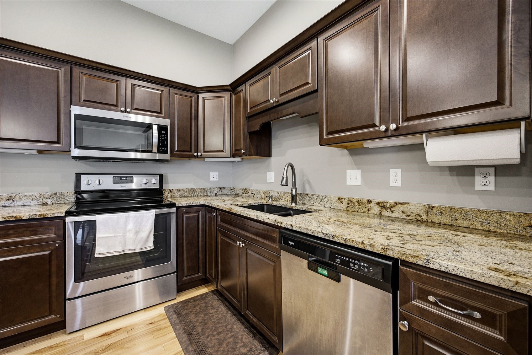 470 Oak Park Circle Marion IA 52302