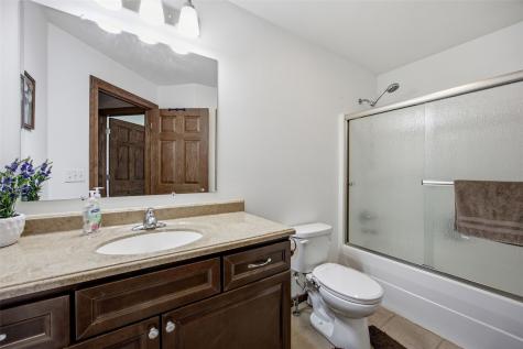 470 Oak Park Circle Marion IA 52302