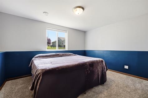 470 Oak Park Circle Marion IA 52302