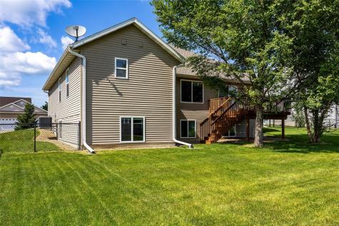 470 Oak Park Circle Marion IA 52302