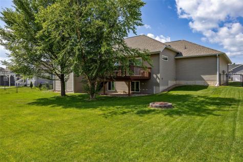 470 Oak Park Circle Marion IA 52302