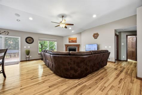 470 Oak Park Circle Marion IA 52302