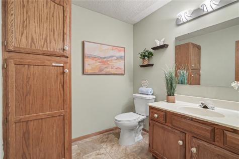 521 Zelda Drive NW Cedar Rapids IA 52405