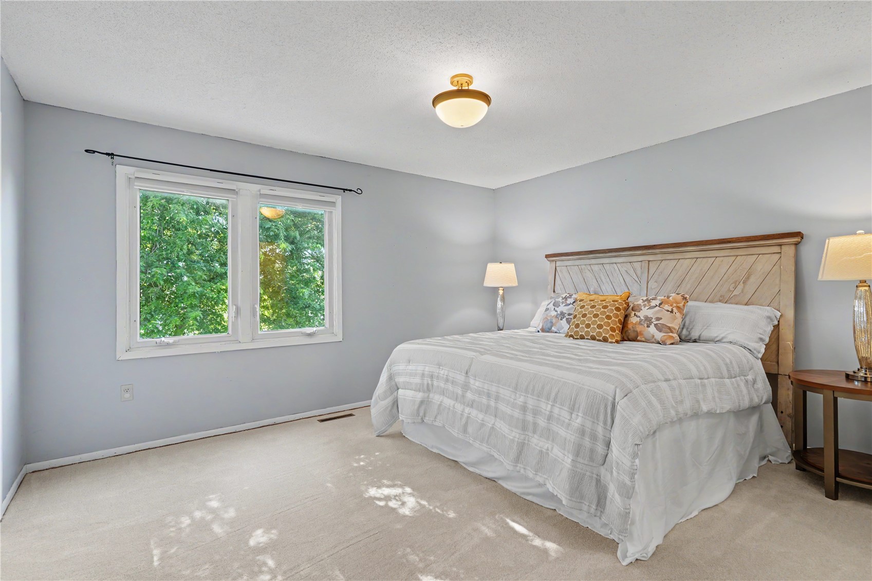 521 Zelda Drive NW Cedar Rapids IA 52405