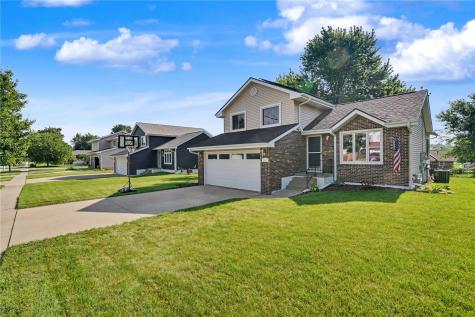 521 Zelda Drive NW Cedar Rapids IA 52405