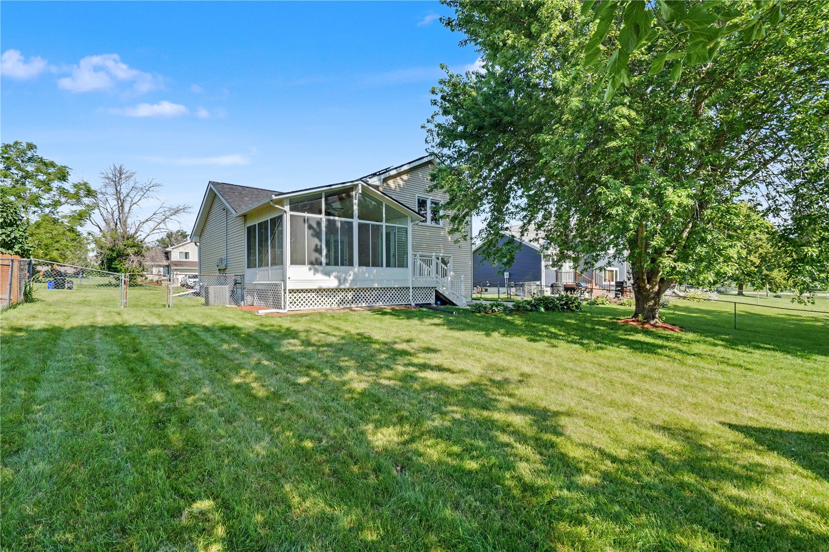 521 Zelda Drive NW Cedar Rapids IA 52405