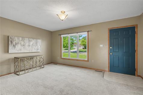 521 Zelda Drive NW Cedar Rapids IA 52405