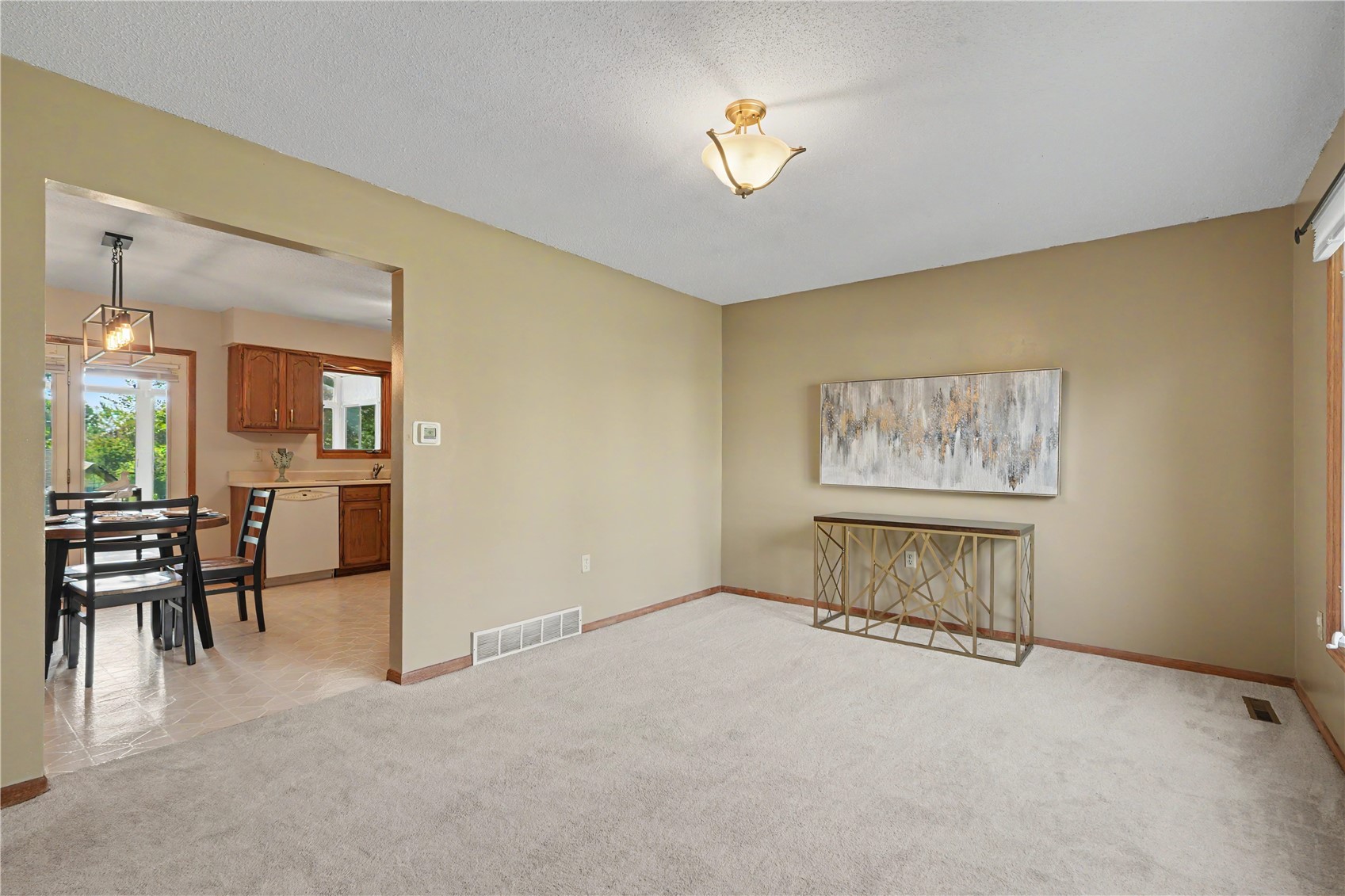 521 Zelda Drive NW Cedar Rapids IA 52405
