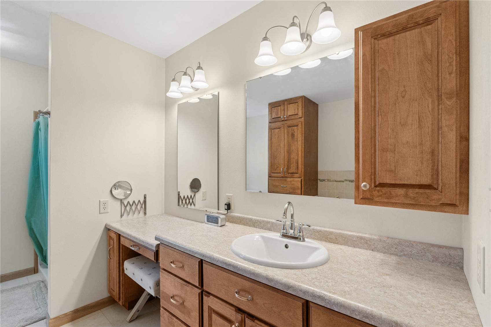 1347 Pp Avenue Marengo IA 52301