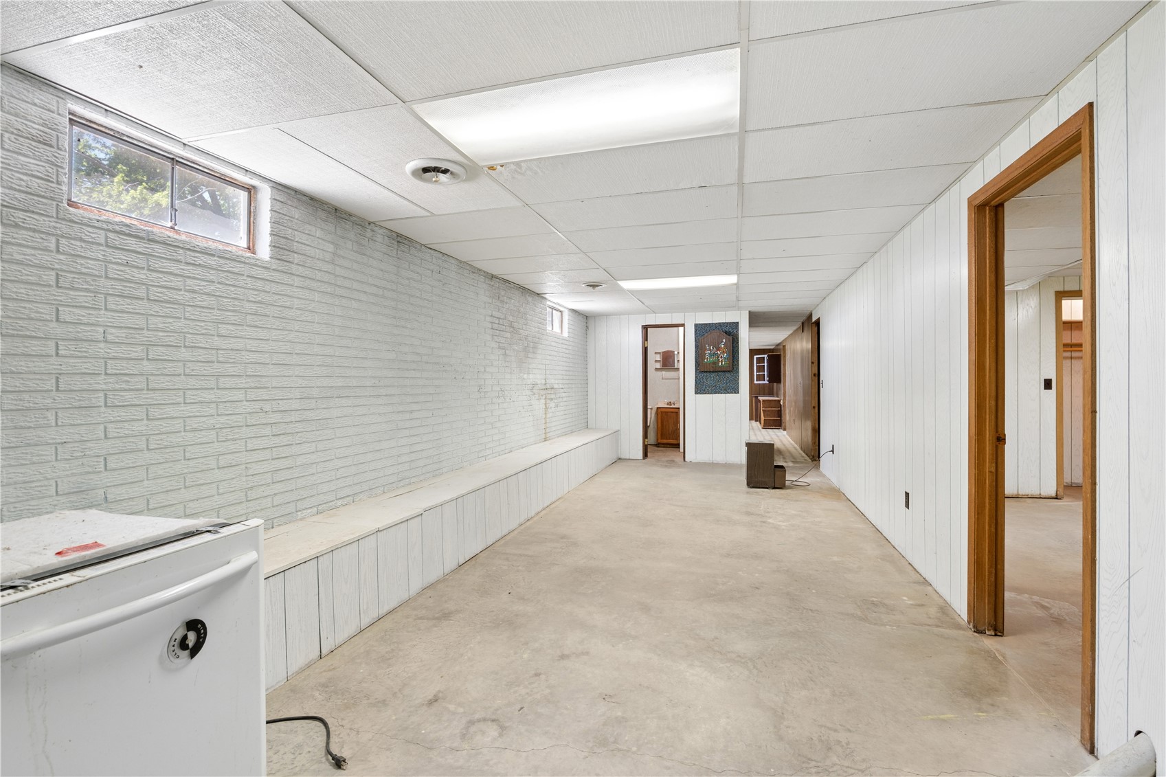 1347 Pp Avenue Marengo IA 52301