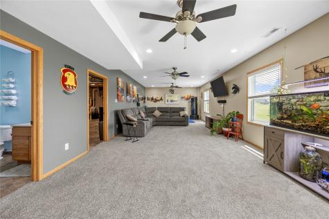 1490 Ridgeview Avenue West Liberty IA 52776