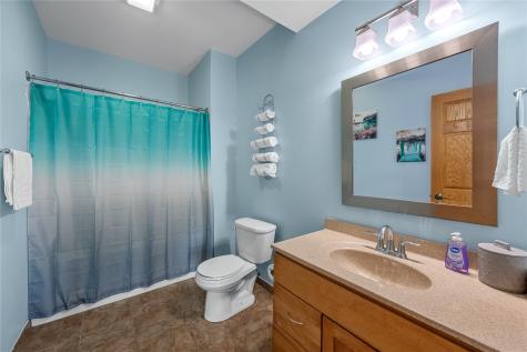 1490 Ridgeview Avenue West Liberty IA 52776