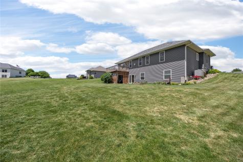 1490 Ridgeview Avenue West Liberty IA 52776