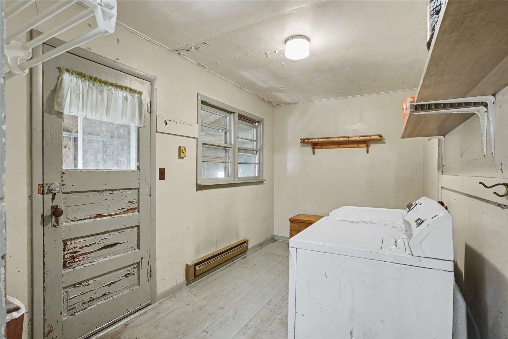 209 Hayes Street W Hazleton IA 50641