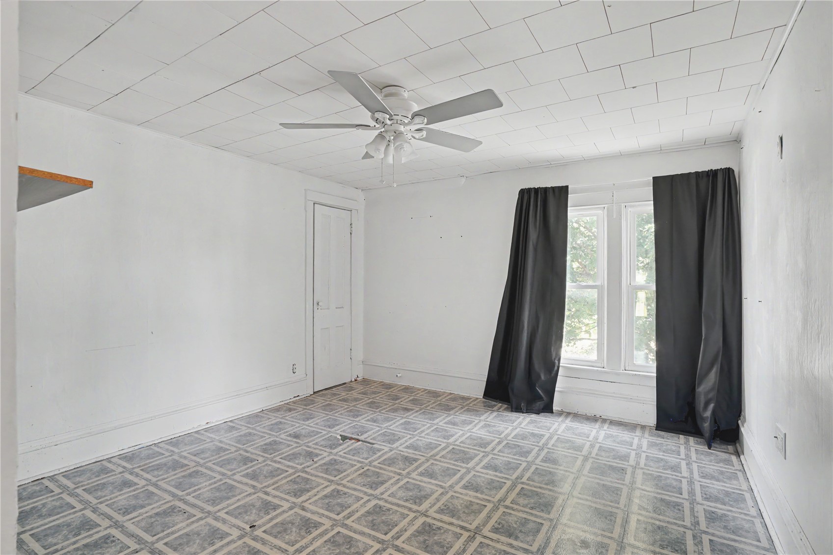 209 Hayes Street W Hazleton IA 50641