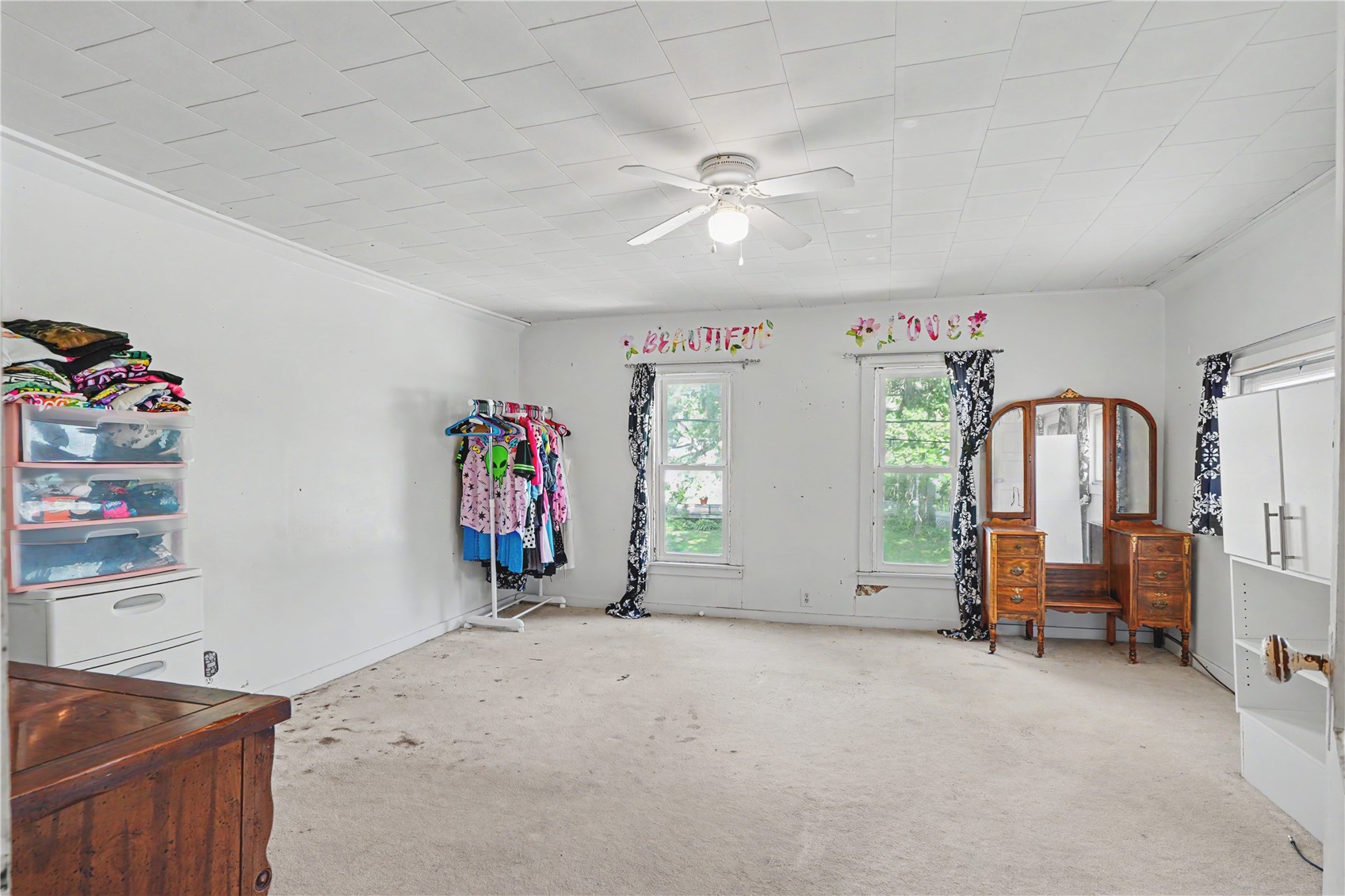 209 Hayes Street W Hazleton IA 50641