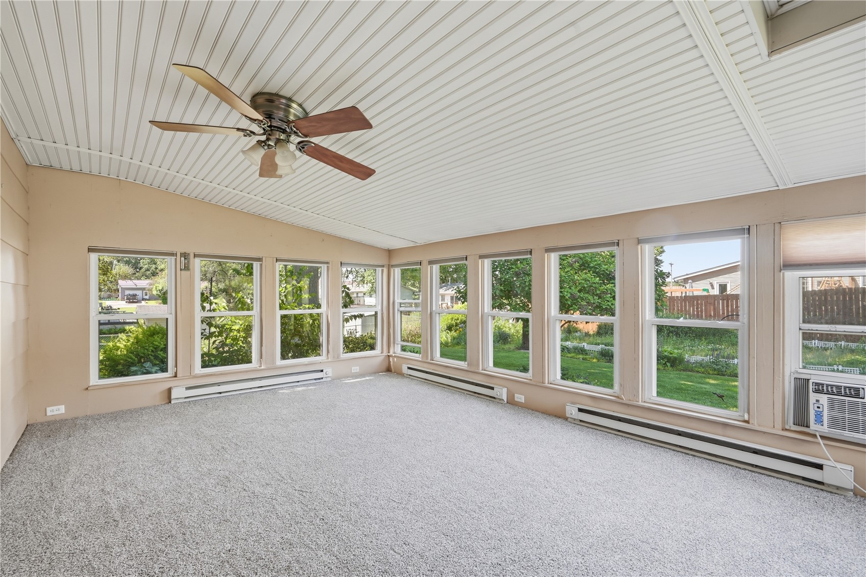 553 6th Street N Central City IA 52214
