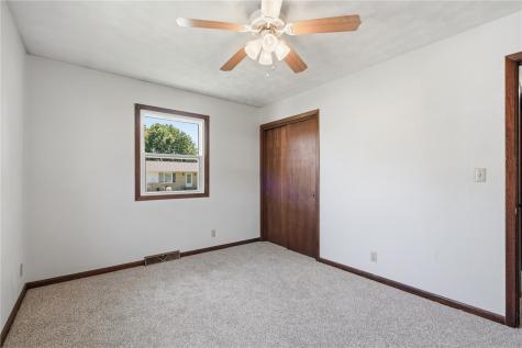 553 6th Street N Central City IA 52214