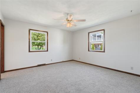 553 6th Street N Central City IA 52214