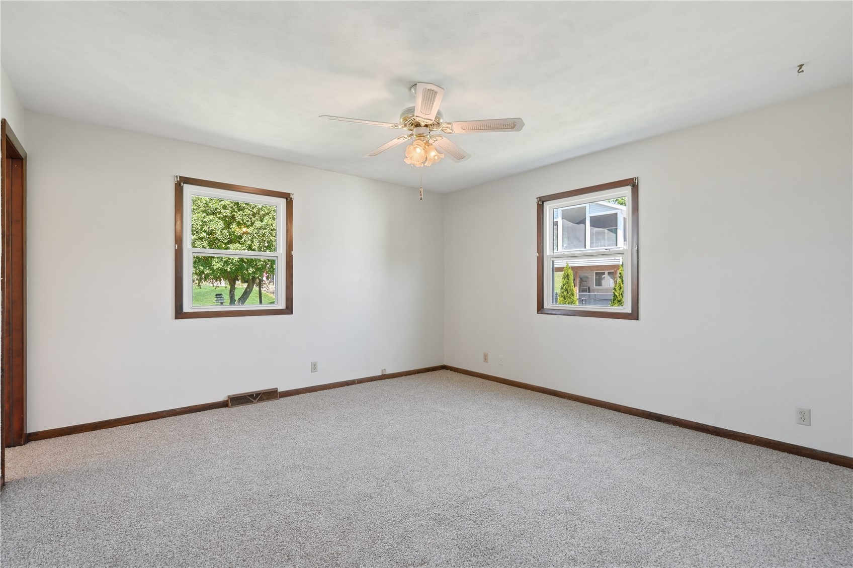 553 6th Street N Central City IA 52214