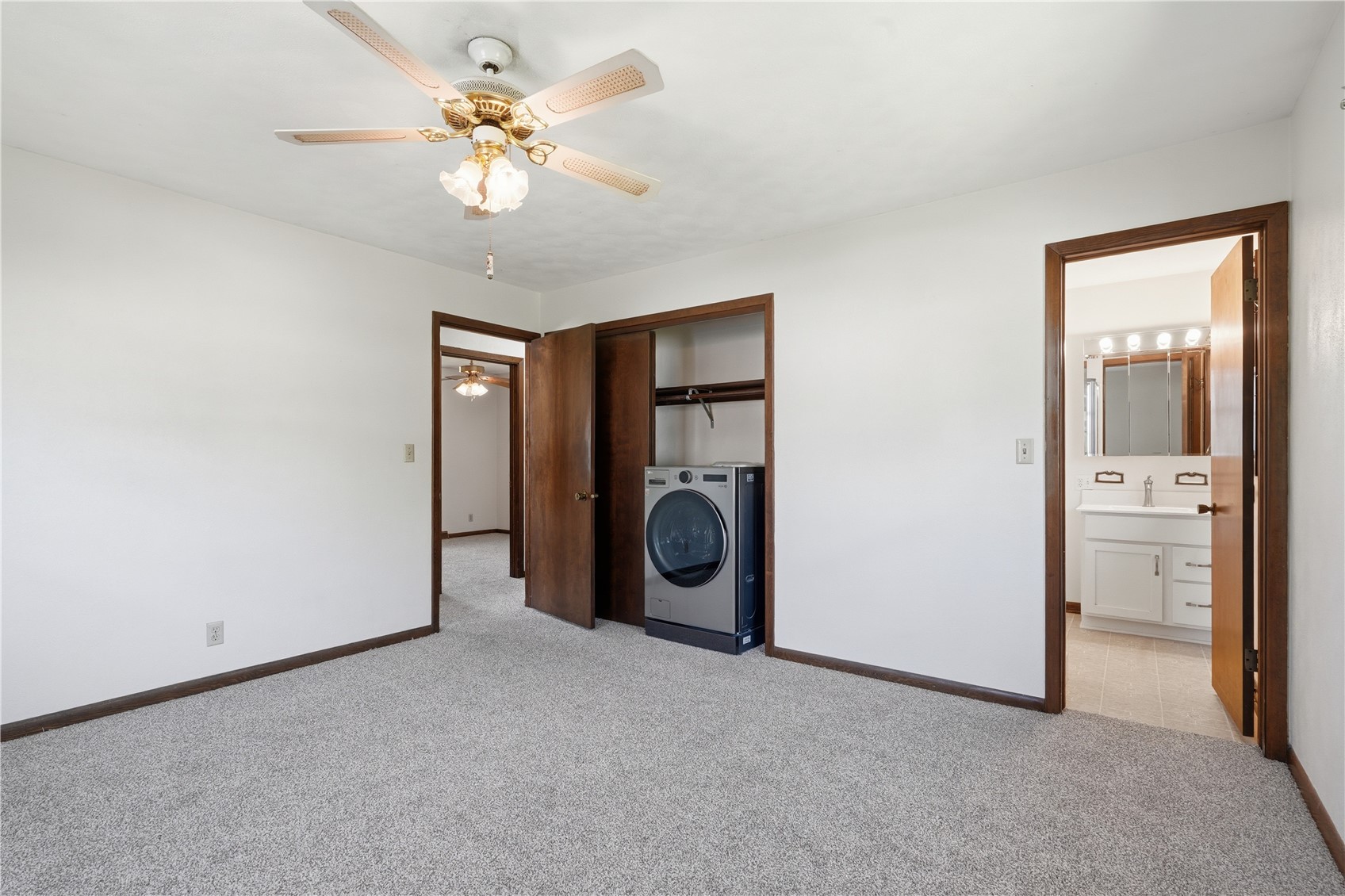553 6th Street N Central City IA 52214
