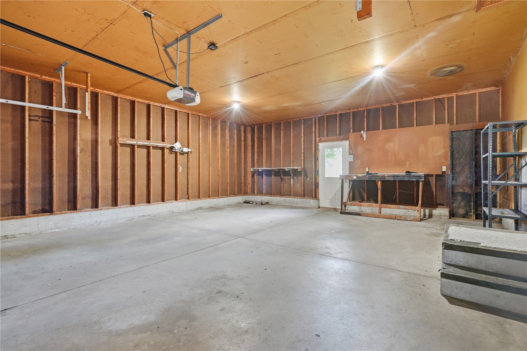 553 6th Street N Central City IA 52214