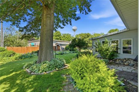 553 6th Street N Central City IA 52214