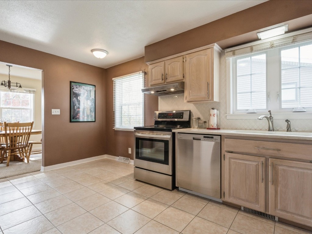 770 S 12th Street Marion IA 52302