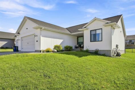 1623 Bobcat Drive NW Cedar Rapids IA 52405