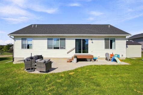 1623 Bobcat Drive NW Cedar Rapids IA 52405