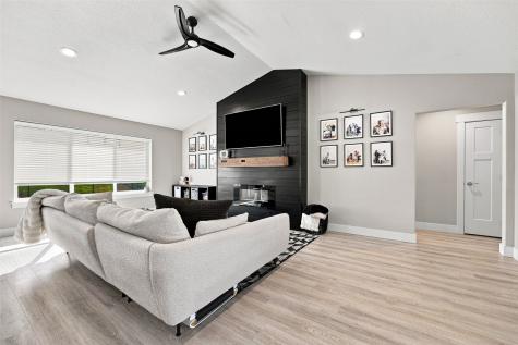 1623 Bobcat Drive NW Cedar Rapids IA 52405