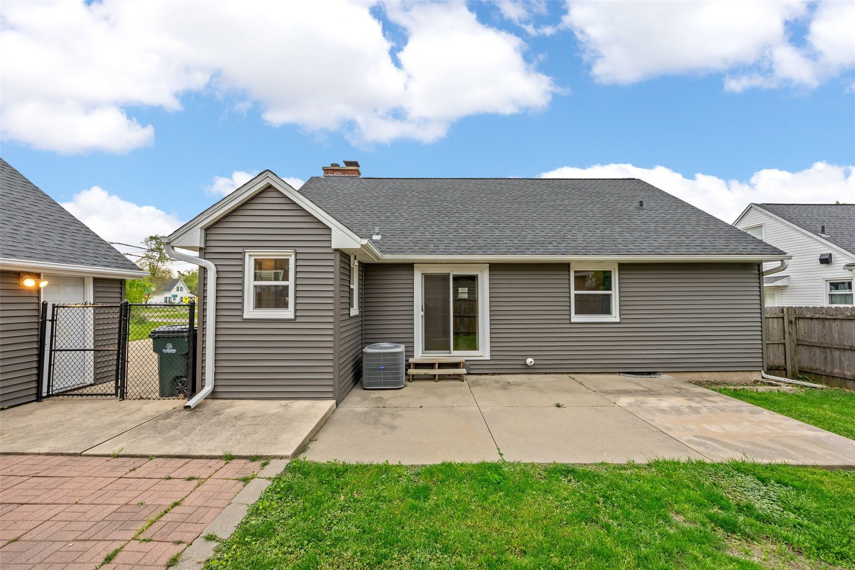 2640 5th Avenue Cedar Rapids IA 52403