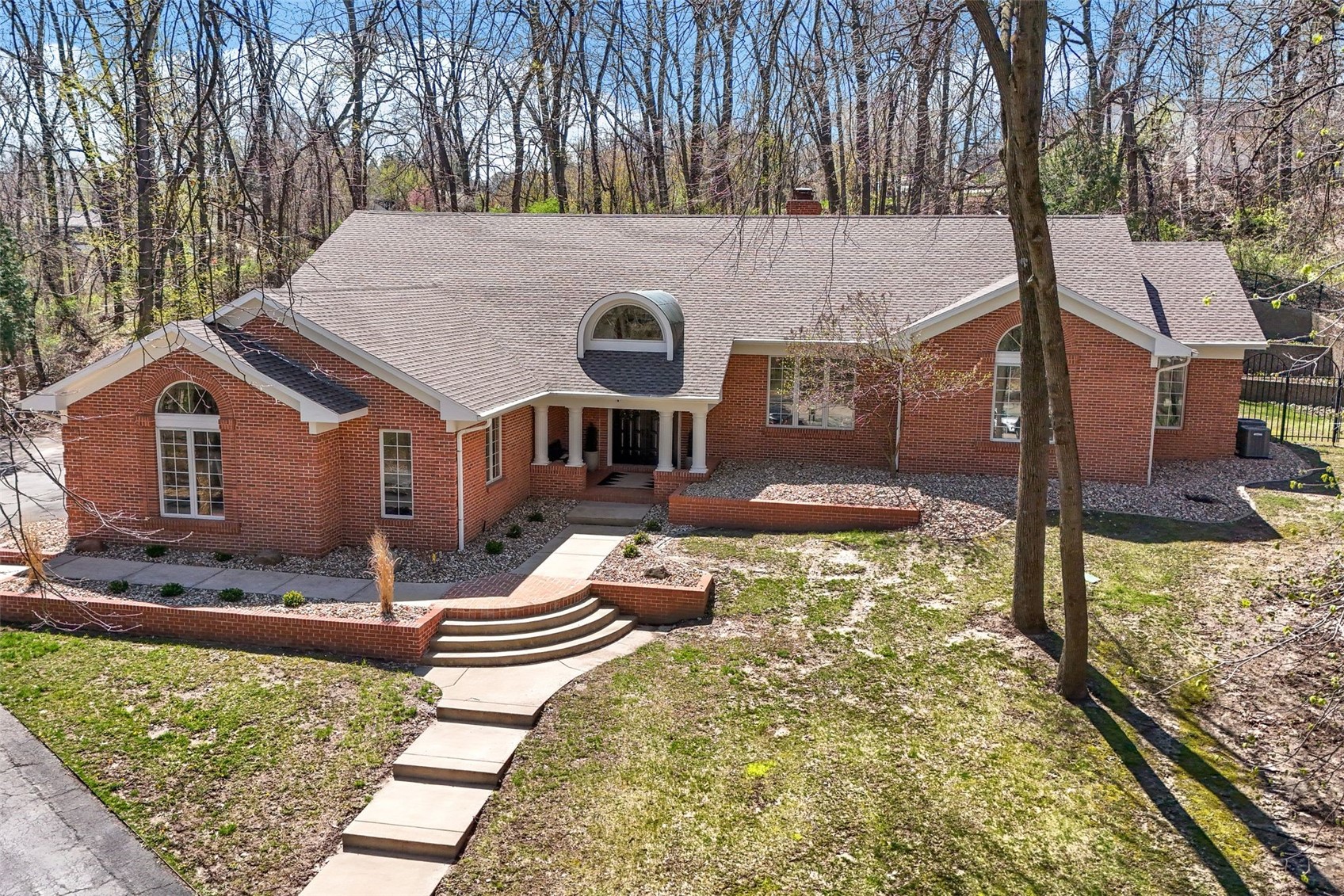 2010 Spoon Creek Court SE Cedar Rapids IA 52403