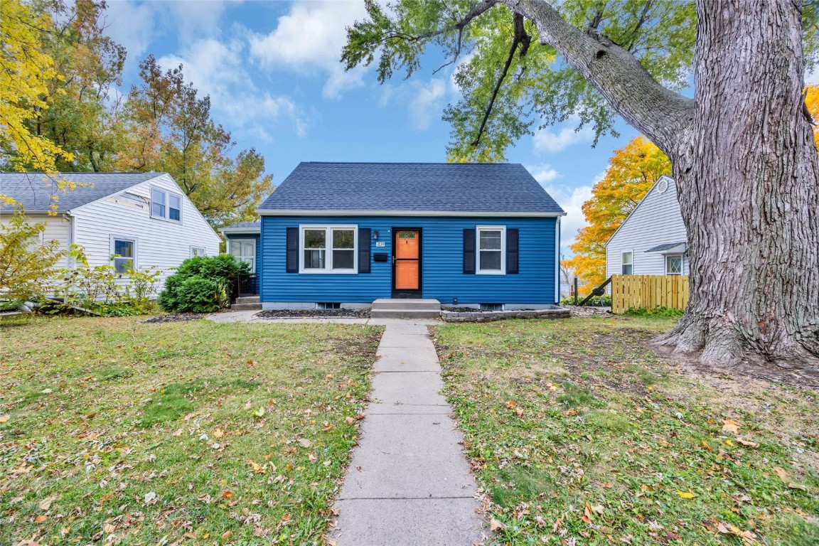 1839 K Avenue NE Cedar Rapids IA 52402