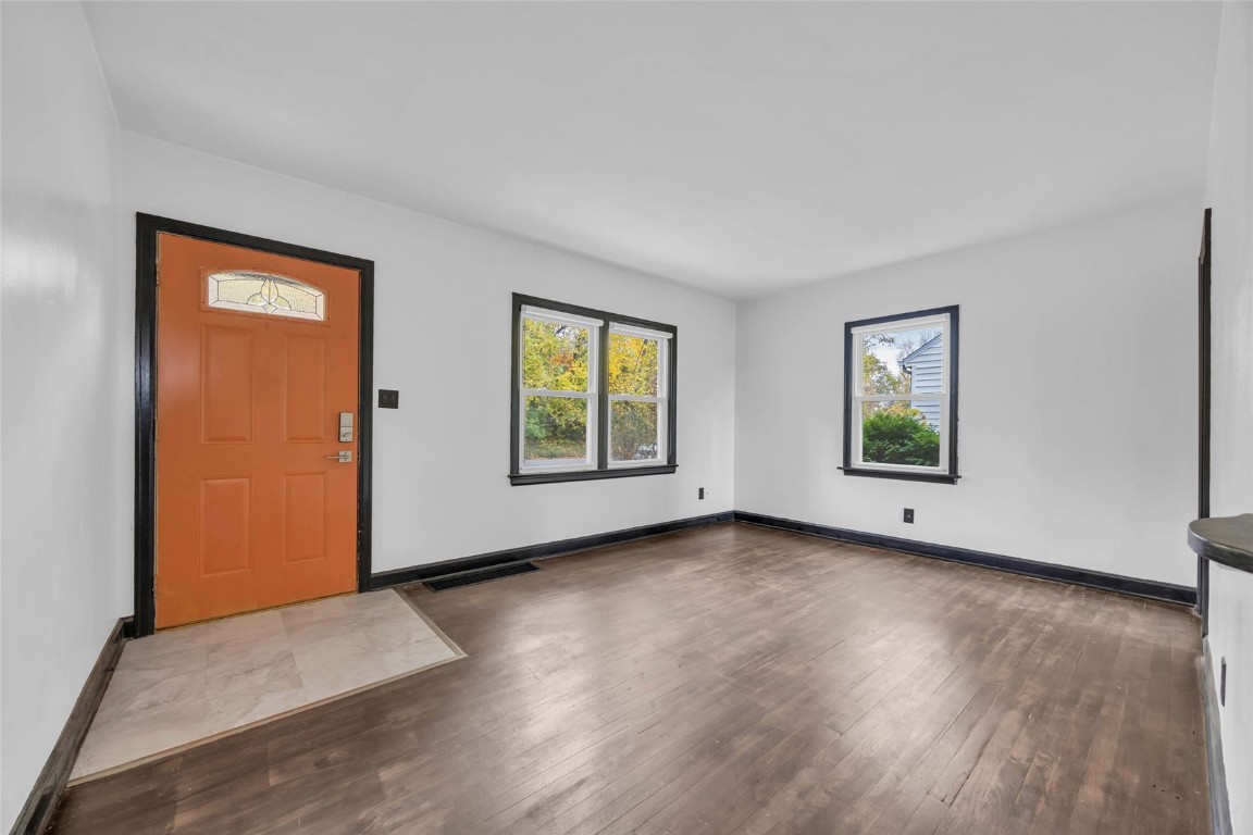 1839 K Avenue NE Cedar Rapids IA 52402