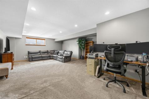 1364 Lindenbrook Lane Marion IA 52302