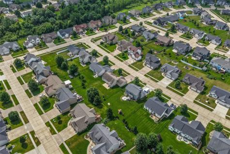 1364 Lindenbrook Lane Marion IA 52302