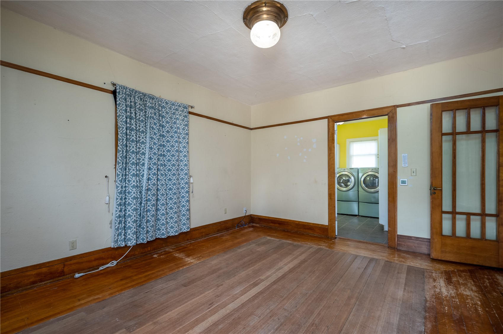 206 4th Street Victor IA 52347