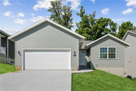 2026 Sugar Creek Drive NW Cedar Rapids IA 52405