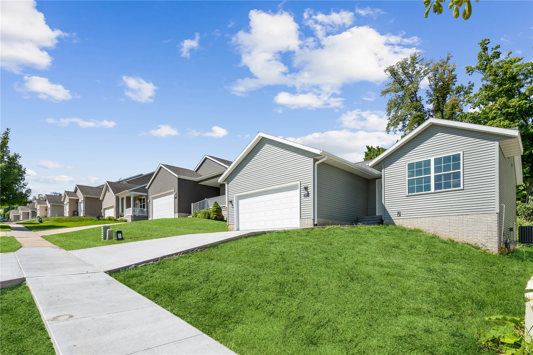 2026 Sugar Creek Drive NW Cedar Rapids IA 52405